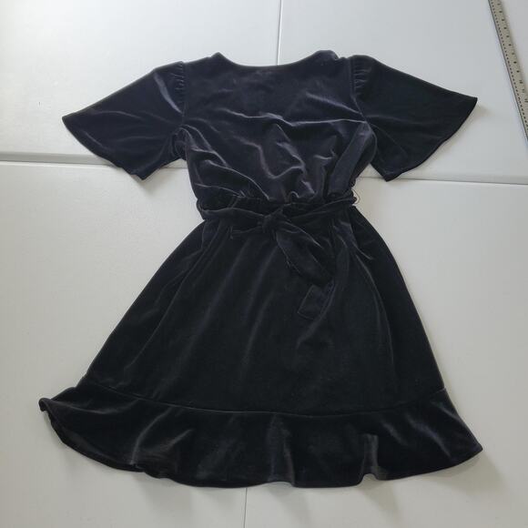 GB Dress Womens Small Black Velvet Wrap Belted Ruffle Short Sleeve Party Holiday - Picture 4 of 10